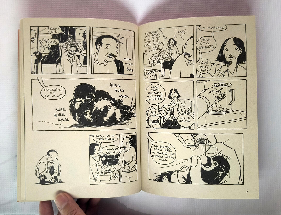 Untitled Black and white comic pages from the graphic novel El señor P., drawn in ink by Colombian graphic novelist and illustrator Henry Díaz.